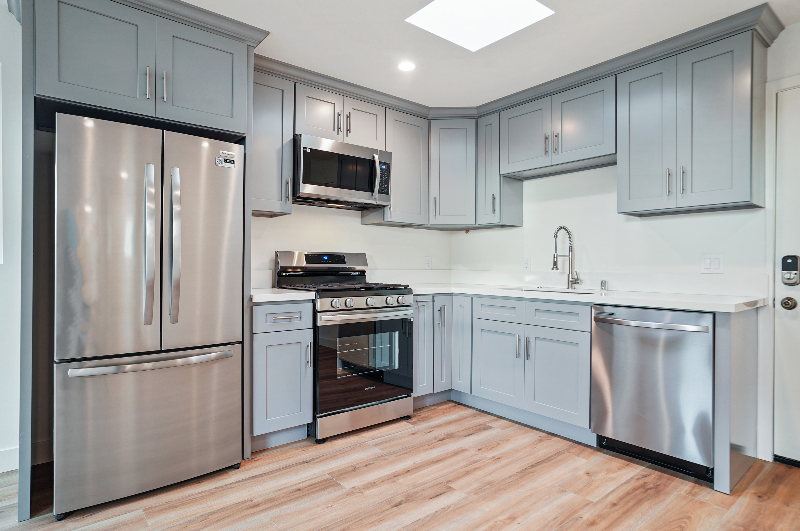 5185 W 20th St - Photo 4 of 14