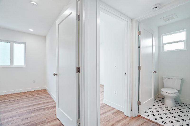 5185 W 20th St - Photo 5 of 14