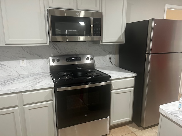 23212 High Point St - Photo 3 of 10