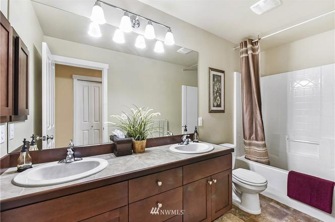 4321 229th Pl Se - Photo 6 of 20