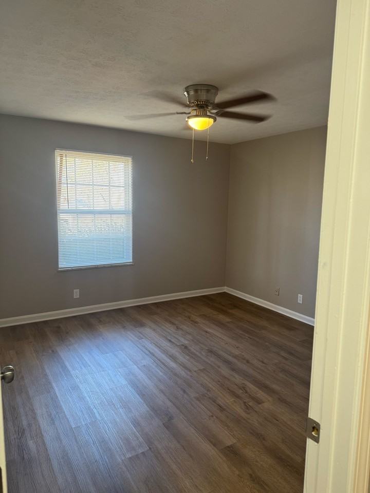 9304 Aylesbury Dr #2 - Photo 3 of 10