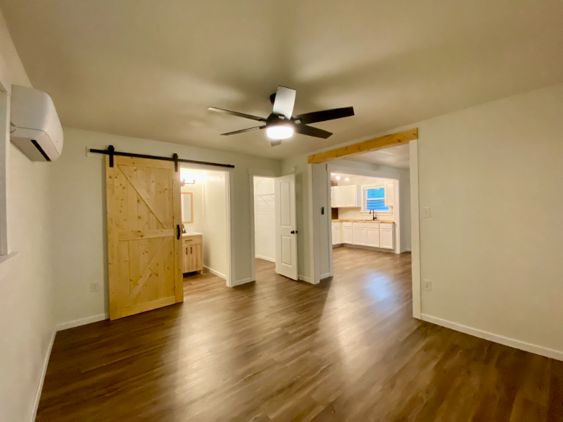 1922 Banita St #2 - Photo 7 of 12