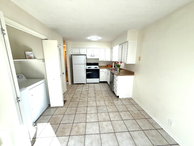 4570 Southeast #11B - Photo 2 of 9