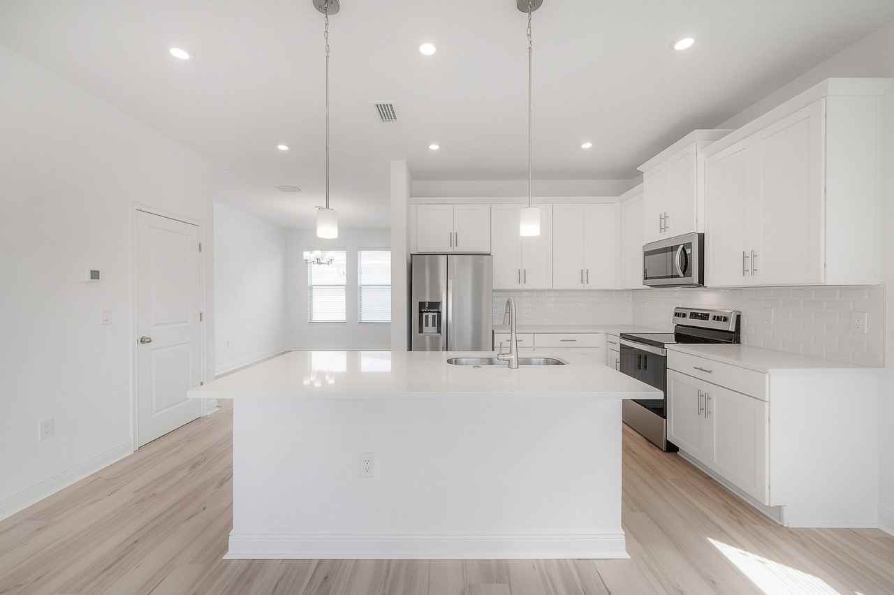 2703 W Fig St #1 - Photo 6 of 20