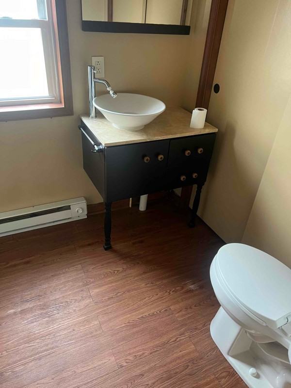 8944 Winchester Ave - Photo 5 of 7
