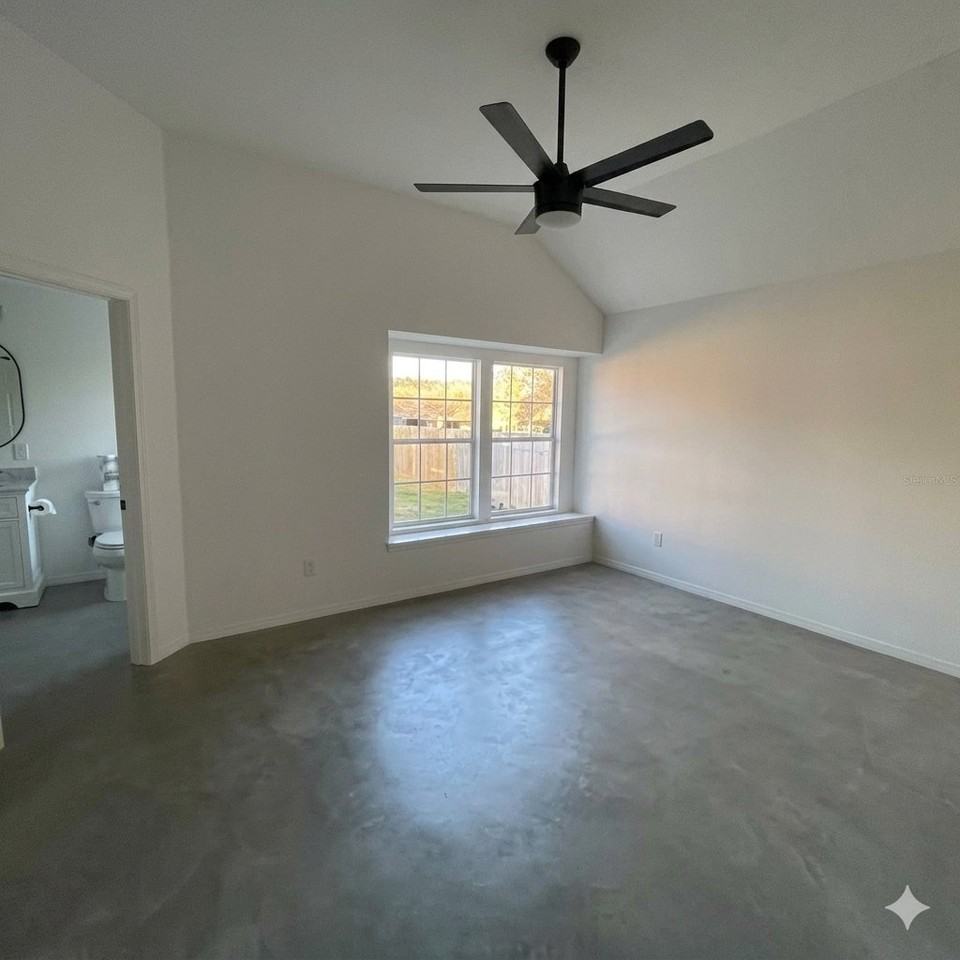 2100 Rosemary Ln - Photo 2 of 11