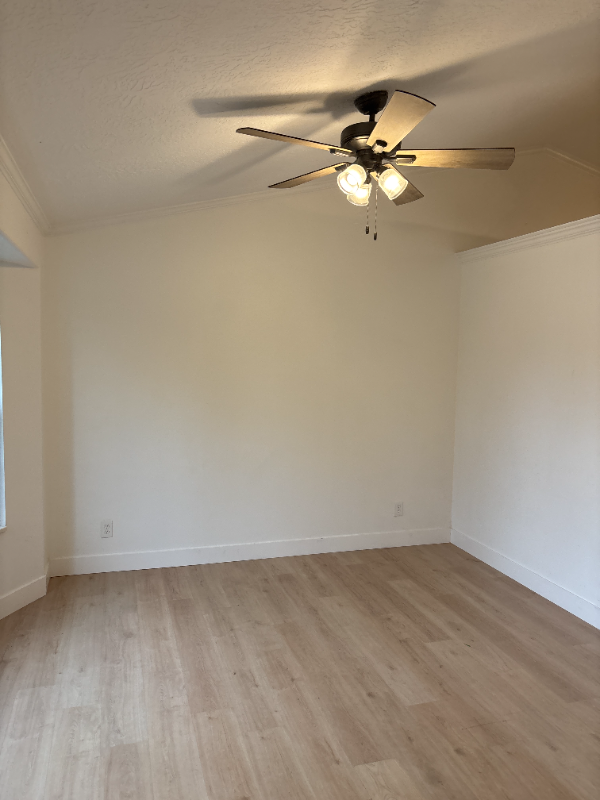 504 Nw - Photo 3 of 20