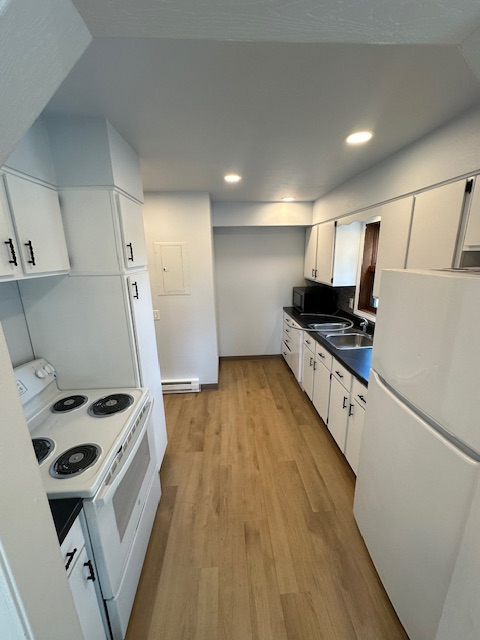 420 E Main St #4 - Photo 6 of 8