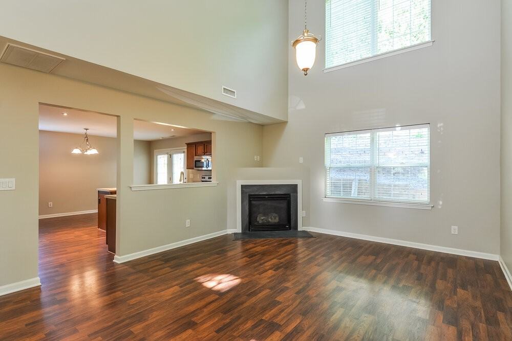 701 Champion St - Photo 5 of 17