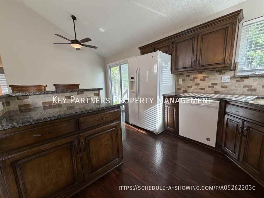 16409 W 157th Ter - Photo 7 of 27