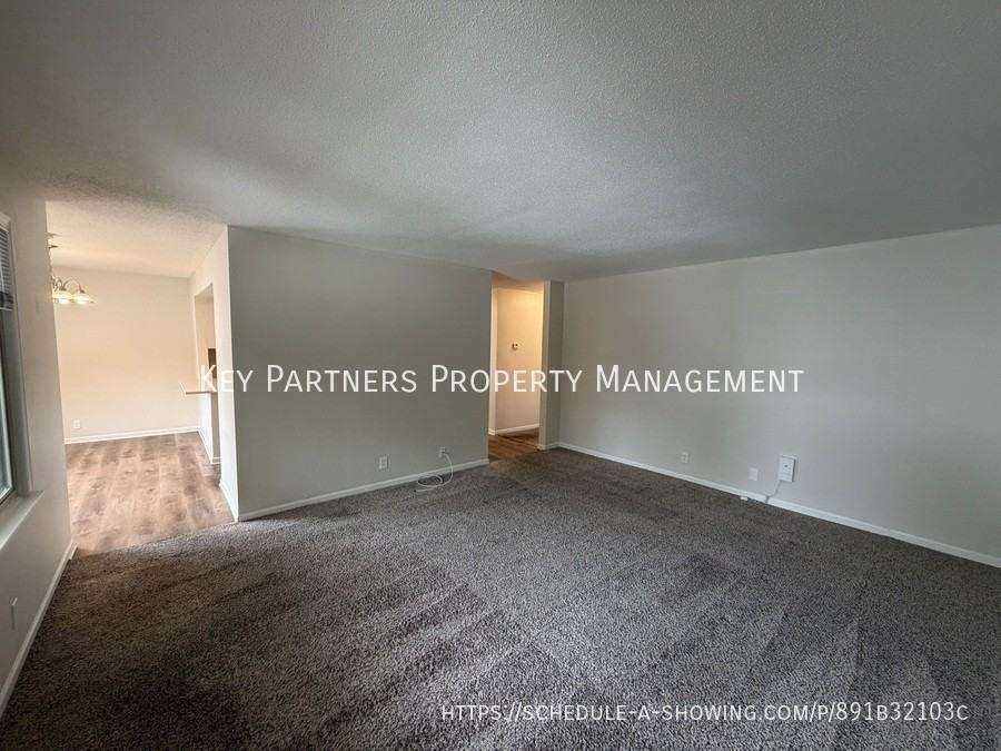 8833 Glenwood Ct #18 - Photo 5 of 18