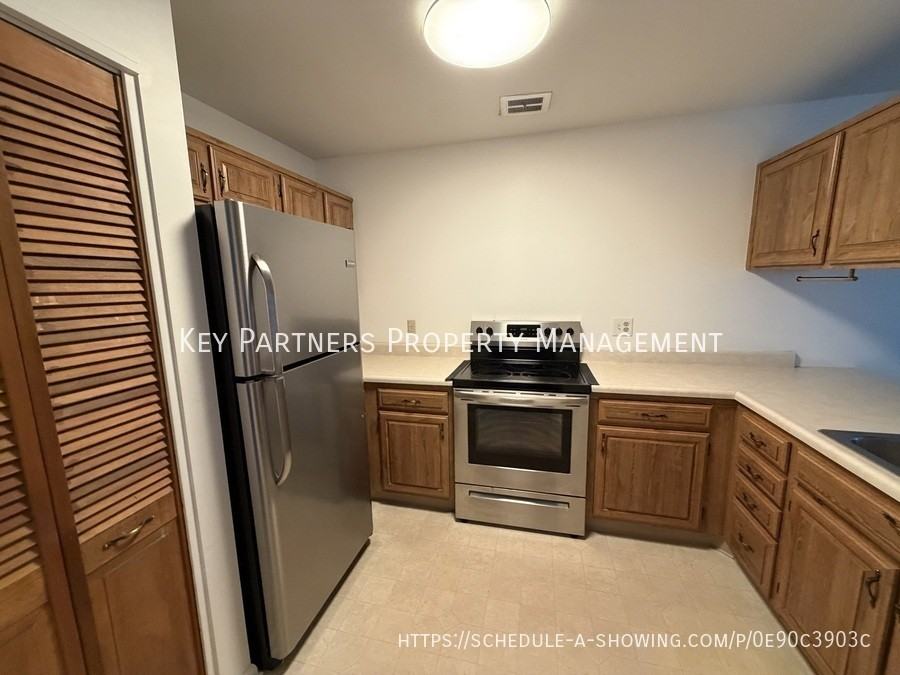 6524 W 51st St - Photo 4 of 10