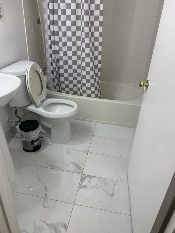 114 S Lee St #6 - Photo 2 of 4