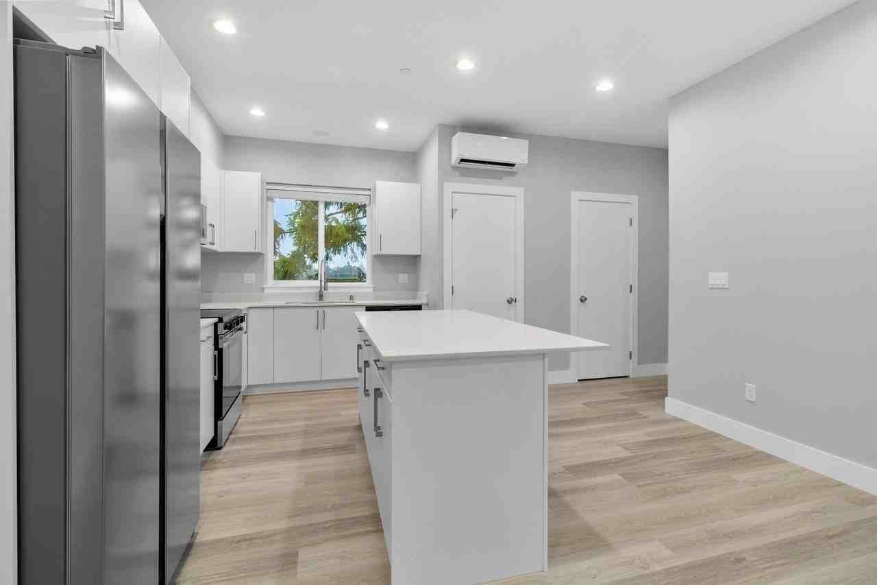 5724 Sterling Ave #106 - Photo 4 of 16
