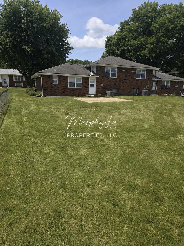 1601 Tamara Dr - Photo 3 of 20