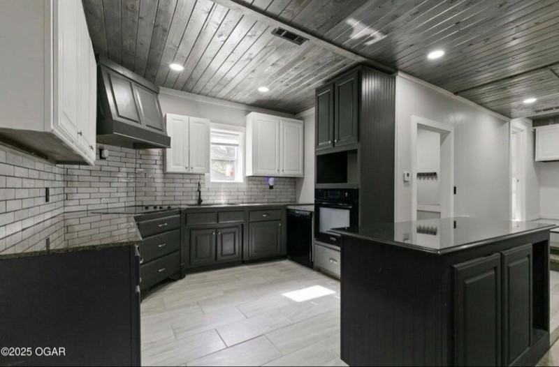 6496 Racine St #1 - Photo 6 of 19