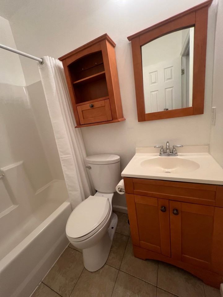 366 4th Ave #27 - Photo 5 of 6
