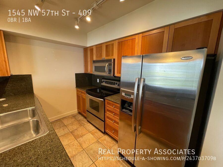 1545 Nw 57th St #409 - Photo 3 of 19