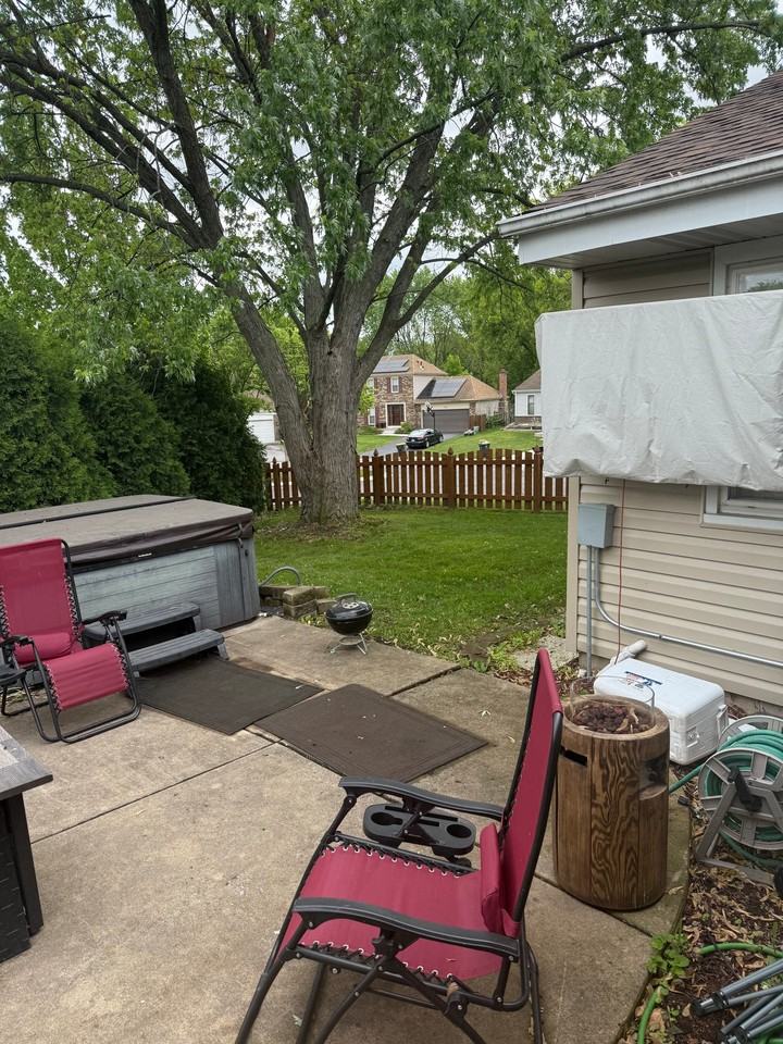 725 Buffalo Cir - Photo 3 of 8