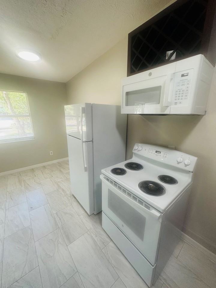 4440 Friden Dr - Photo 7 of 20