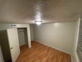 728 E Logan Ave #B - Photo 1 of 1
