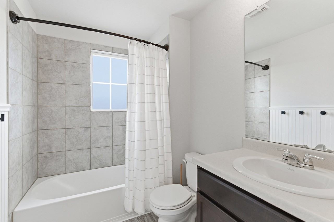 2623 Barbwire Way - Photo 3 of 20