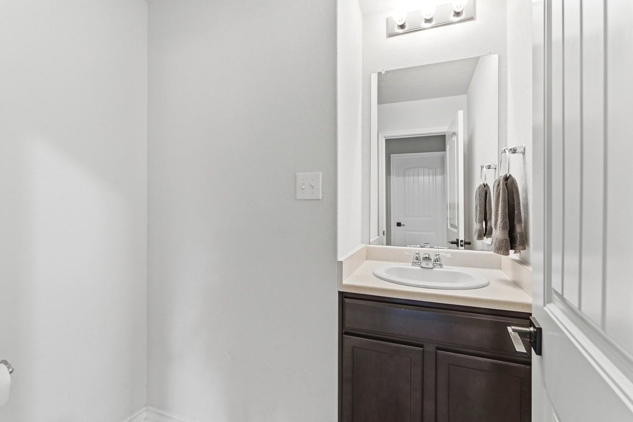 2623 Barbwire Way - Photo 6 of 20