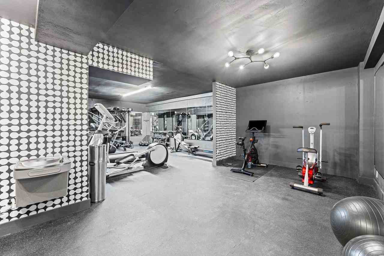 Marseille Apartments - Photo 7 of 9