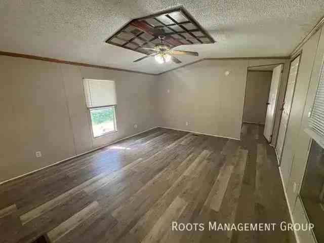 1002 W Aberdeen Rd - Photo 2 of 13