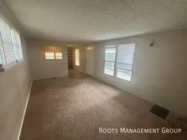 featured image of 1105 W Inverness Dr