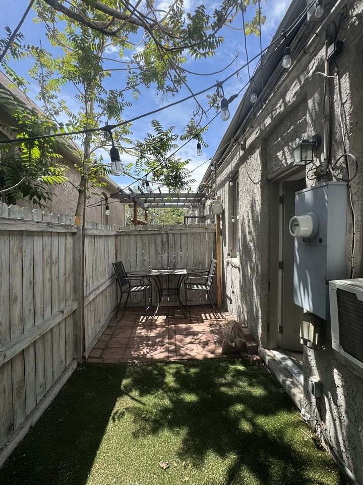 508 Cherokee St - Photo 5 of 17