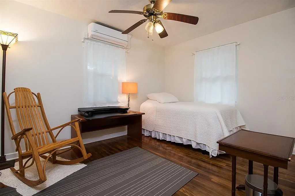 101 Nw 21st St #103 - Photo 7 of 7
