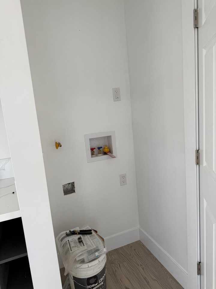 1204 S Spruce St - Photo 7 of 11