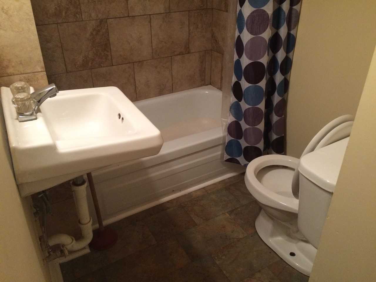 522 N Spring St #7 - Photo 2 of 3
