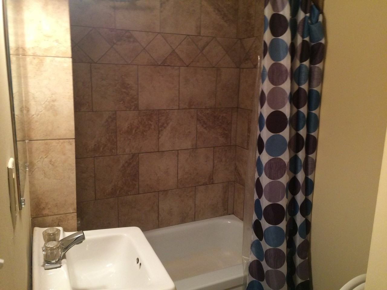 522 N Spring St #7 - Photo 3 of 3