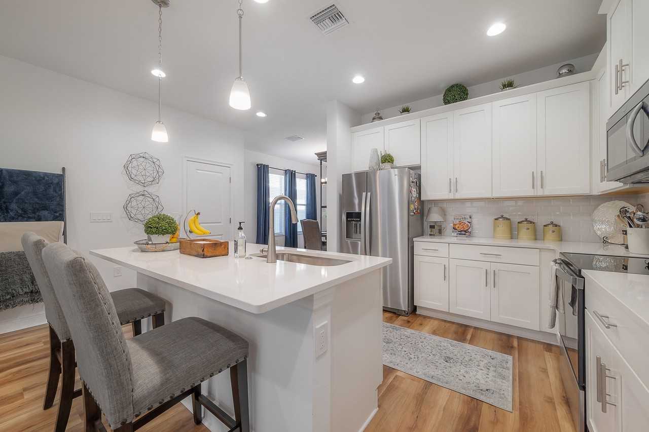 1714 Ne Lambright St - Photo 6 of 20