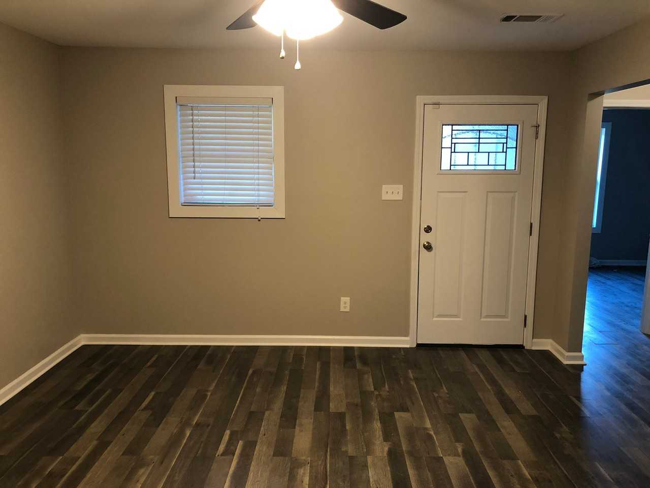 3542 Douglass Ave - Photo 3 of 19