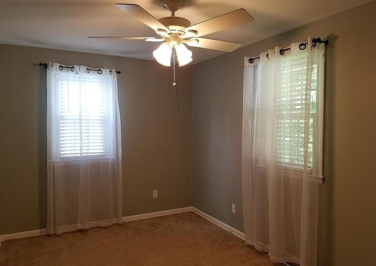 411 Atkinson Rd - Photo 5 of 10
