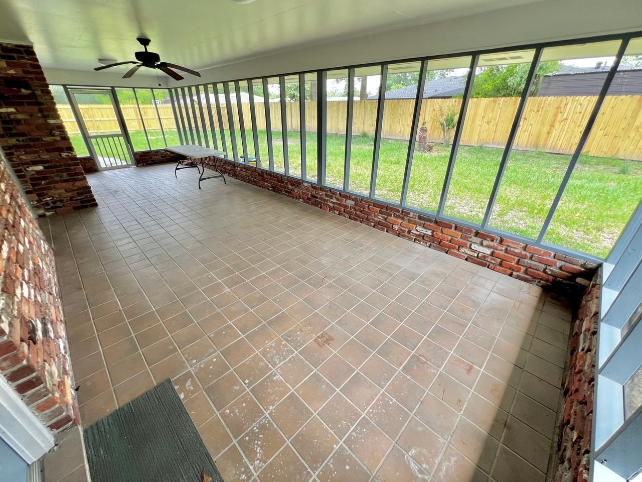 21088 Pineville Rd - Photo 4 of 20