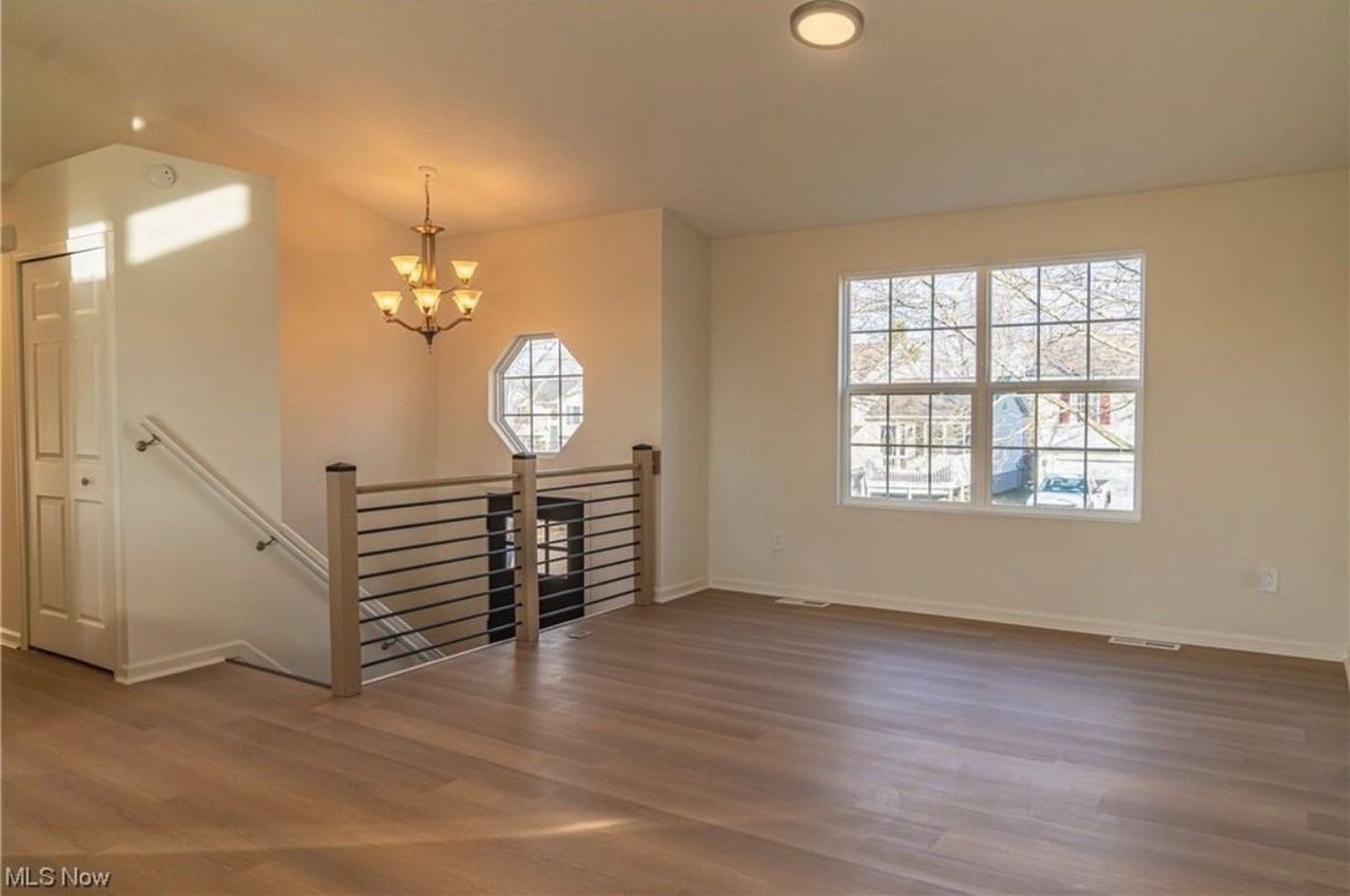 345 Westgrove Ct - Photo 2 of 14