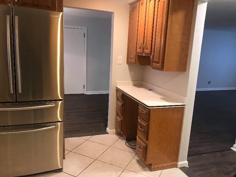 395 S Cayuga Rd - Photo 5 of 9