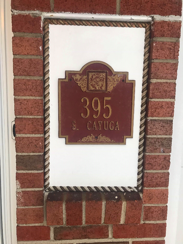 395 S Cayuga Rd - Photo 6 of 9