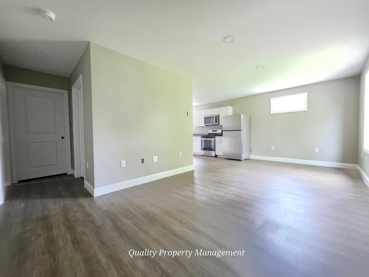 371 Lincoln St #3 - Photo 6 of 16