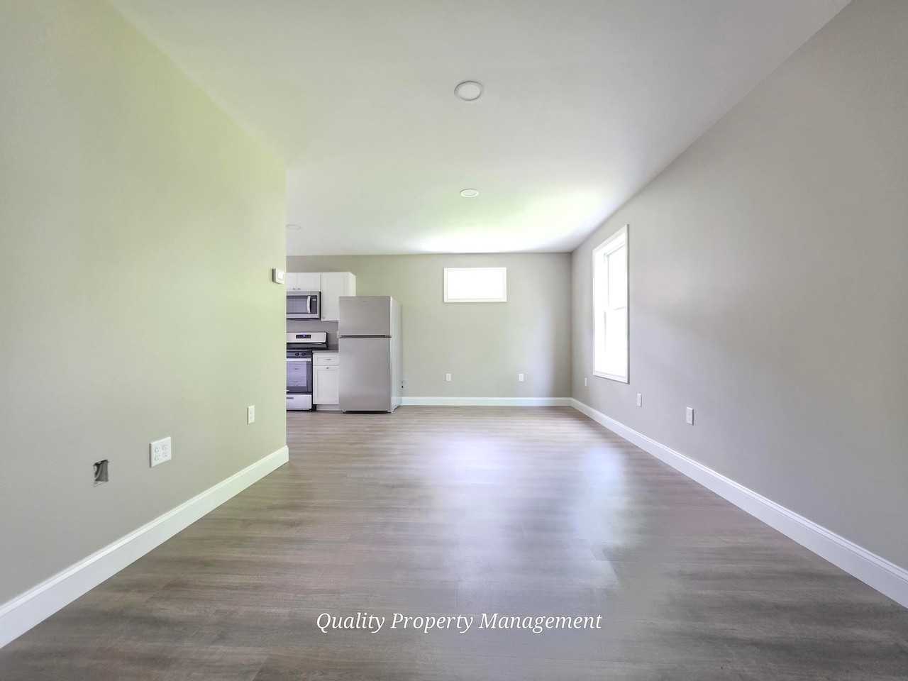 371 Lincoln St #3 - Photo 7 of 16