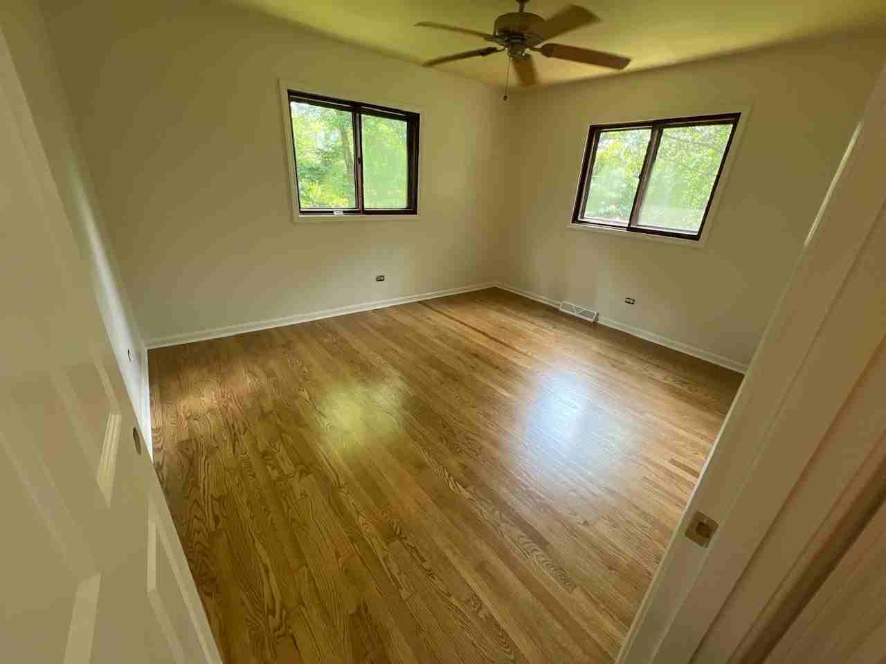 26W029 Hazel Ln - Photo 7 of 20