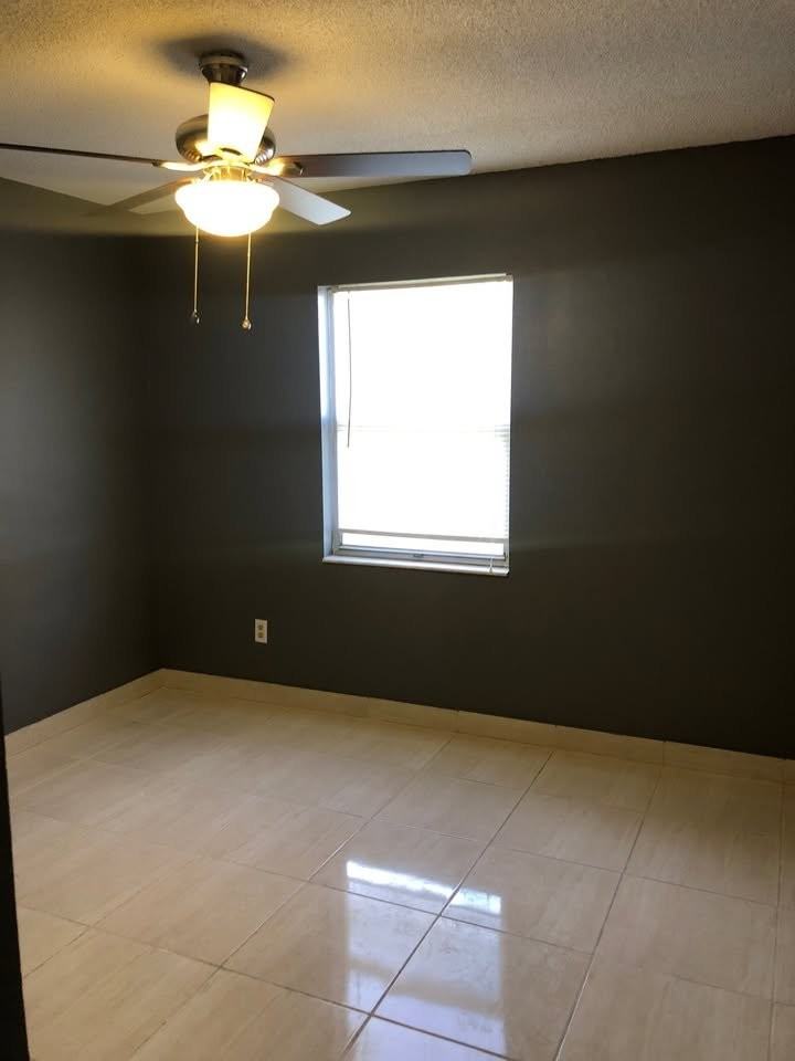 43 W Las Palmas Way - Photo 3 of 19