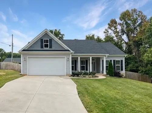 202 N Toria Dr