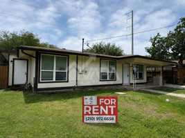 featured image of 411 Yolanda Dr