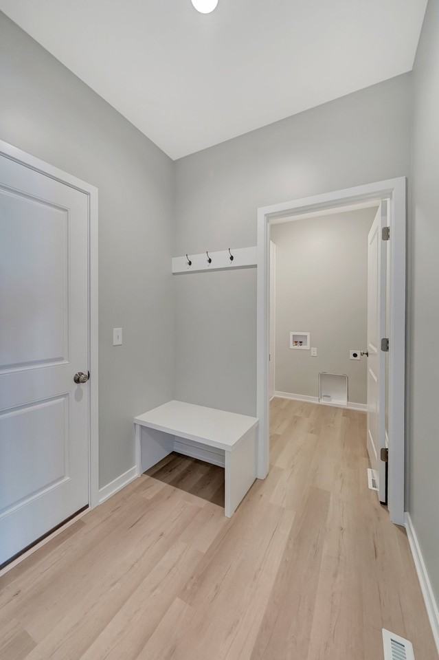 8926 S 42nd St - Photo 7 of 20