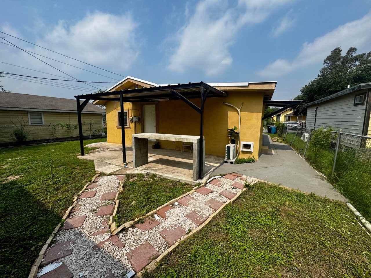 3309 S G Ln #B - Photo 5 of 6